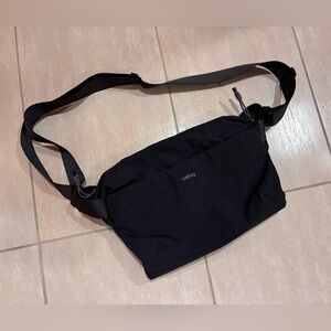 BellRoy Black Crossbody Bag. Used